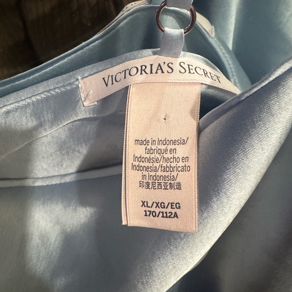 Victoria's Secret Satin Cami Top - Blue - Picture 3 of 6